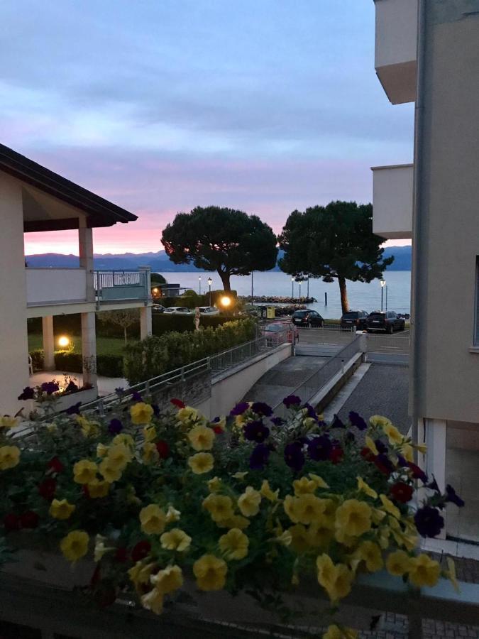 Casa Caterina Lake View Holidays Apartments 페스키에라델가르다 외부 사진